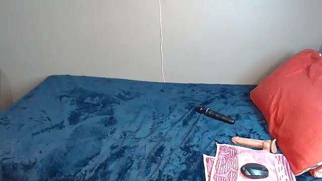 Lunalee online show from November 2025 09:50:02 PM