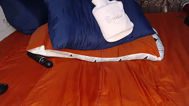 Lunalee online show from July 2026 08:11:02 PM