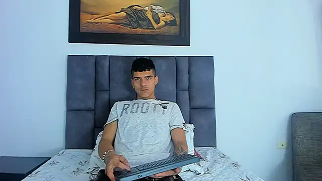 wyatt 3 online show from January 2026 12:11:01 PM