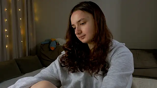 Lelia Vibe online show from February 2026 05:28:02 PM