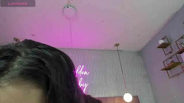 HANNA BASTIAN VC online show from October 2025 02:28:02 PM