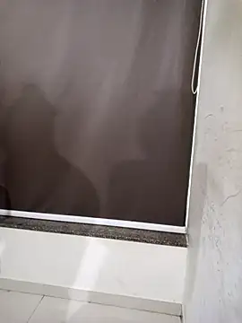 Queen Oggy online show from February 2026 06:02:01 AM