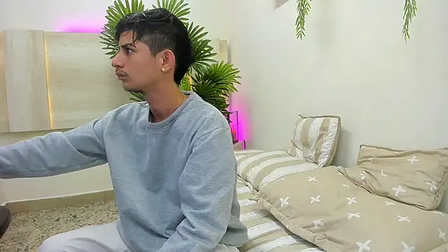 Snapshot of Wicked_Twink chatting on October 2025 11:06:02 AM Wicked Twink online show from October 2025 11:06:02 AM