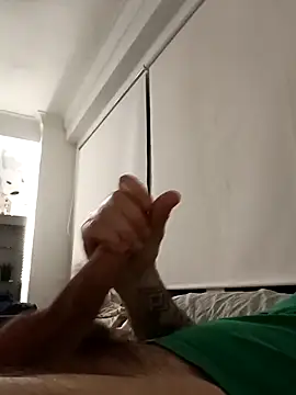 DannySastre91 online show from November 2025 10:15:02 PM