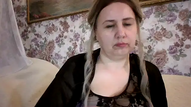 LustyyX online show from April 2026 04:08:01 PM