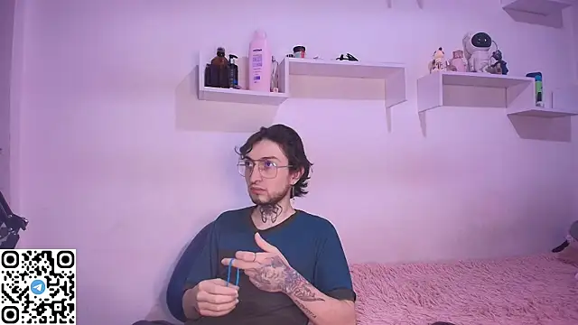 annyharriis online show from November 2025 09:04:02 PM