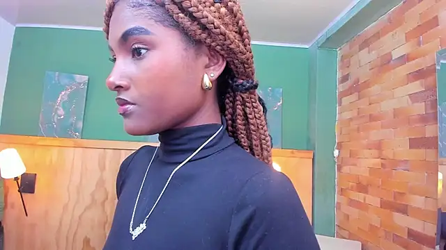 halleylorens online show from April 2026 07:14:01 PM