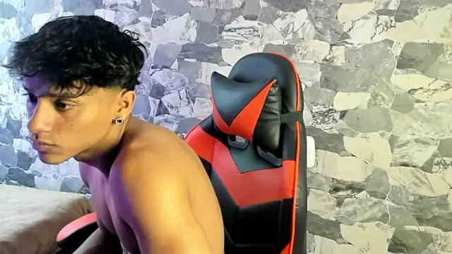 ZYZZ1312 online show from May 2026 08:17:01 PM