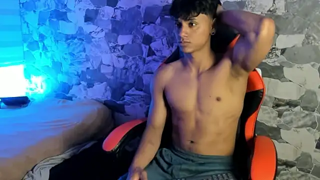 ZYZZ1312 online show from June 2026 01:07:02 AM