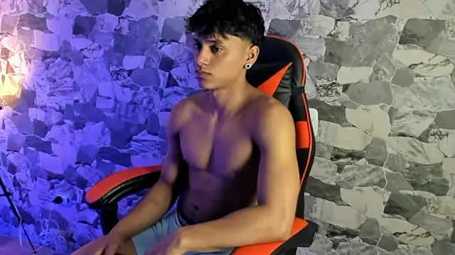 ZYZZ1312 online show from June 2026 04:04:02 AM