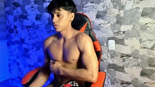 ZYZZ1312 online show from July 2026 03:33:02 AM