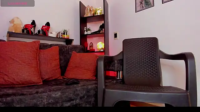 valery 14  online show from April 2026 07:05:01 PM