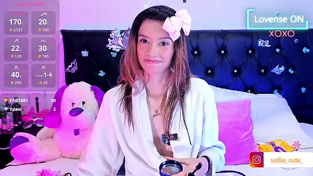 Sofiia cute  online show from April 2026 01:41:02 PM