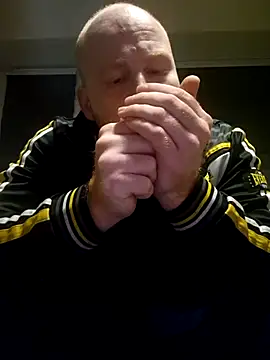 svenni2525 online show from November 2025 11:59:02 PM