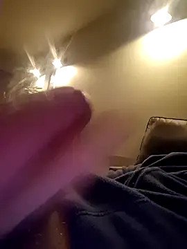 svenni2525 online show from December 2025 05:42:02 PM