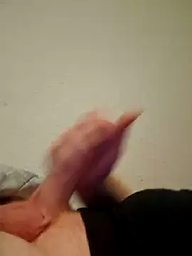 svenni2525 online show from February 2026 09:02:01 PM