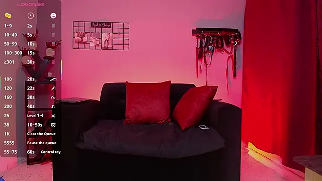 JulietthNoir online show from September 2025 06:13:02 PM