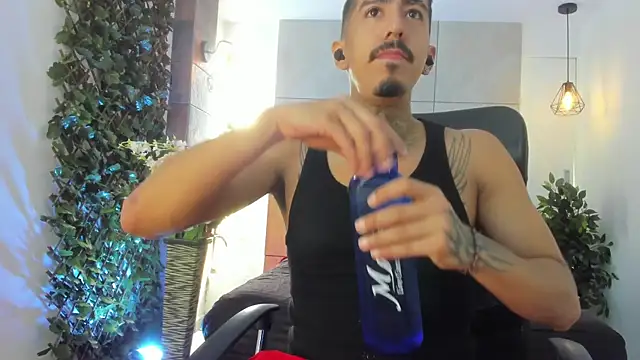 Donovan Desmond online show from April 2026 07:39:01 PM