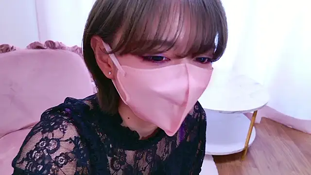 Azusa DoMybest online show from November 2025 03:19:01 AM