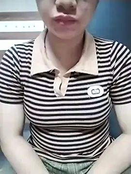 Mie rose online show from October 2025 02:18:02 PM