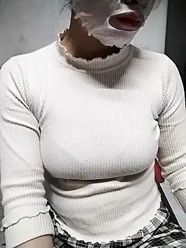 Mie rose online show from November 2025 12:31:01 AM