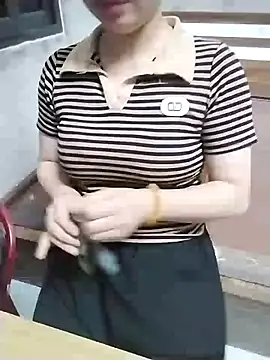 Mie rose online show from April 2026 12:57:02 AM