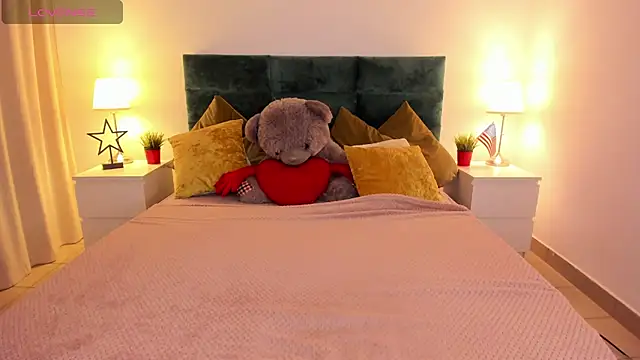 Snapshot of mishapallmer chatting on October 2025 08:15:02 AM mishapallmer online show from October 2025 08:15:02 AM