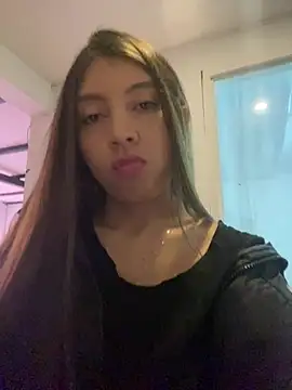 Sara-cooper2 online show from June 2026 06:57:01 PM
