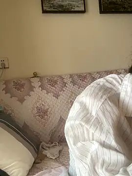 Mier-cn online show from September 2025 01:49:02 AM