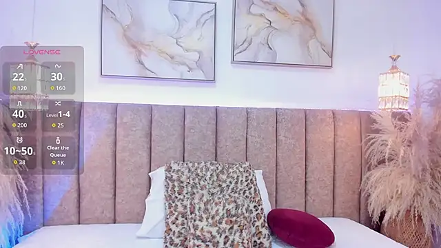 Snapshot of azza__ chatting on September 2025 11:58:01 AM azza online show from September 2025 11:58:01 AM