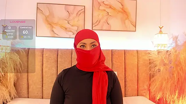 Snapshot of azza__ chatting on October 2025 12:16:01 PM azza online show from October 2025 12:16:01 PM