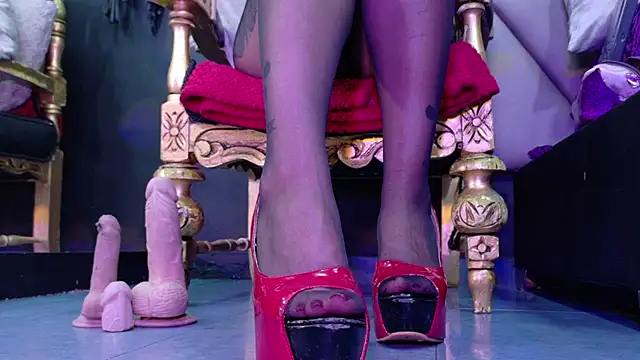 EvaSabath online show from September 2025 05:25:01 PM