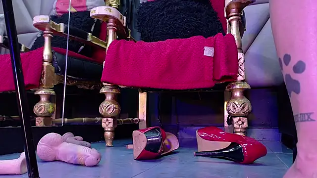 EvaSabath online show from September 2025 05:19:02 AM