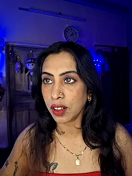 Love Beauty01 online show from March 2026 06:58:01 PM