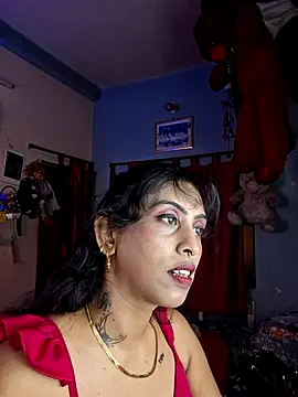 Love Beauty01 online show from June 2026 06:47:01 PM