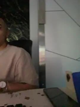 AlphaMasterXxx online show from November 2025 10:01:02 AM