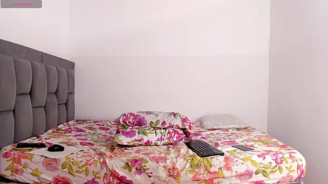 fire lovex online show from February 2026 03:17:02 PM