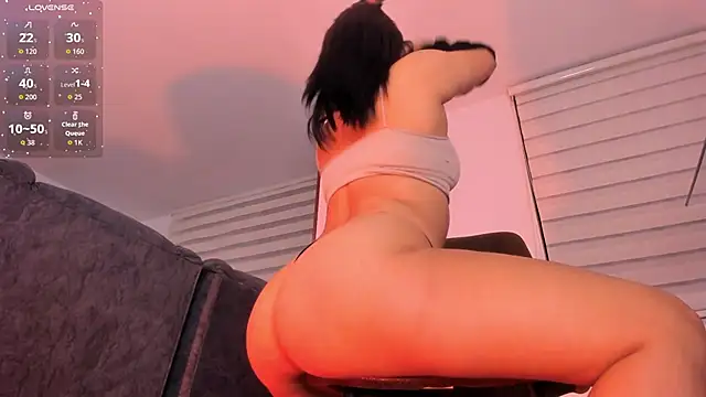 NikaVelvet1 online show from November 2025 11:49:02 PM