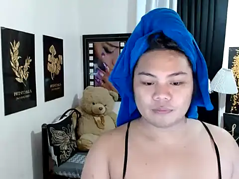 TSbrianaHugeCock online show from March 2026 05:40:01 PM