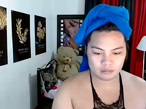 Snapshot of TSbrianaHugeCock chatting on May 2026 01:39:01 PM TSbrianaHugeCock online show from May 2026 01:39:01 PM