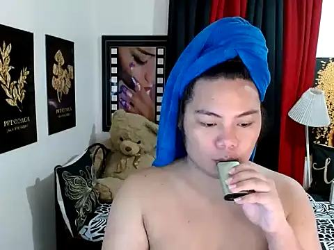 Snapshot of TSbrianaHugeCock chatting on June 2026 03:11:01 PM TSbrianaHugeCock online show from June 2026 03:11:01 PM