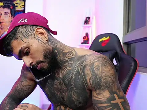 logan hugh8 online show from October 2025 03:36:02 AM