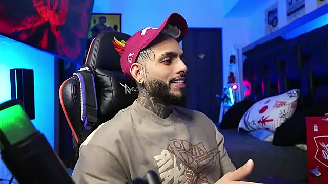 logan hugh8 online show from February 2026 09:14:02 AM