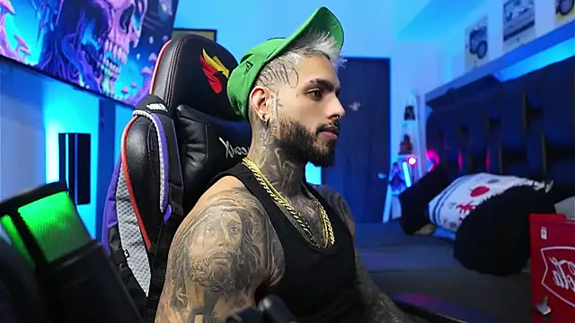 logan hugh8 online show from February 2026 09:13:02 AM