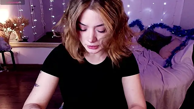 Dark Moni online show from December 2025 02:50:01 AM