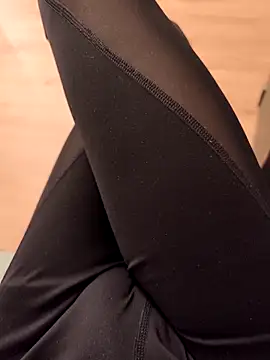 luckylover2024 online show from March 2026 07:32:02 PM