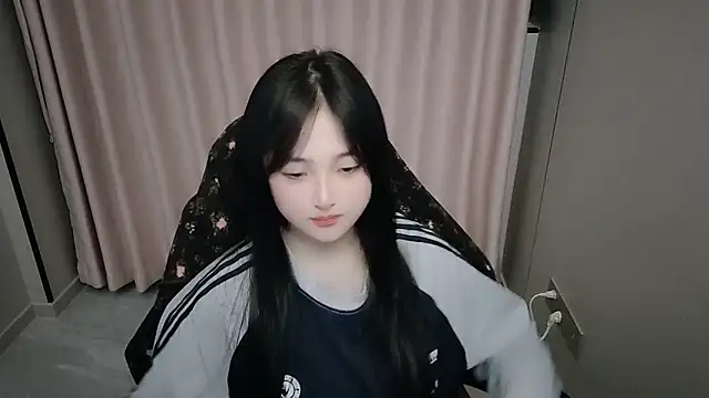 xxz98 online show from April 2026 02:17:02 PM