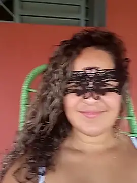 RaphinhaSanches online show from November 2025 01:11:02 PM