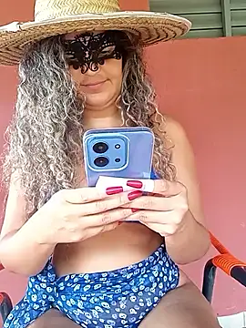 Snapshot of RaphinhaSanches chatting on February 2026 02:07:01 PM RaphinhaSanches online show from February 2026 02:07:01 PM