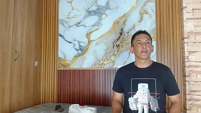 mollyandsam303av online show from March 2026 06:18:02 PM